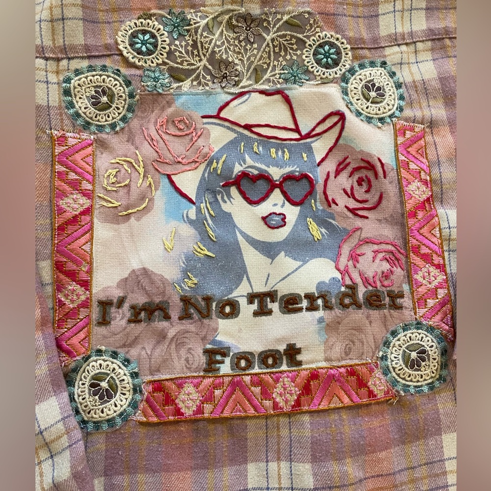 La Miel Plaid Shirt with Graphic Embroidery